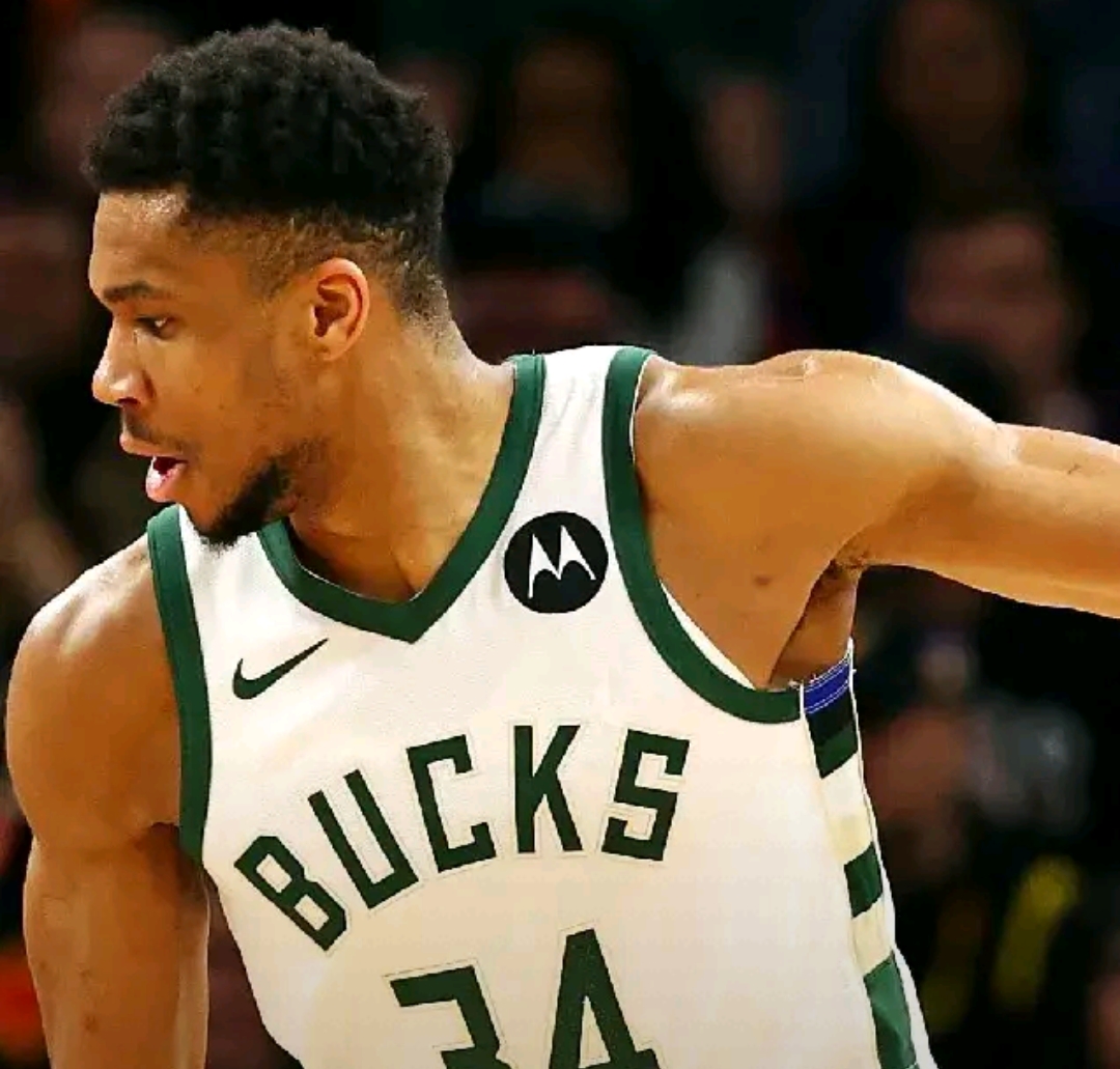 字母哥连续三场比赛得分超过表现优异，掘金不断突破！赛场气氛高涨的简单介绍